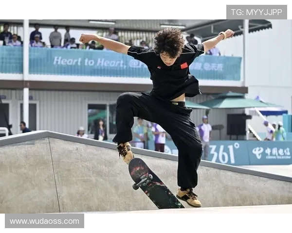 杭州滑板队进攻策略分析与滑板热点解读