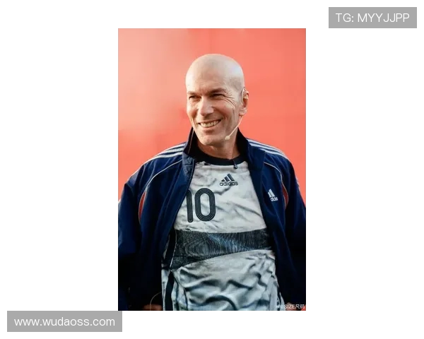 齐内丁齐达内传奇生涯回顾从球场巨星到世界名帅的辉煌历程